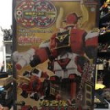 Just got this guy today and was wondering if anyone knew what kind of batteries the DX Bull zord takes?